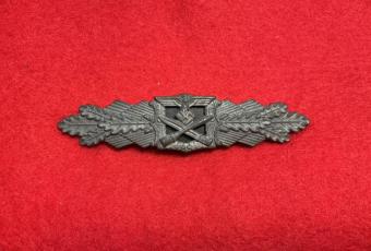 Close Combat Clasp