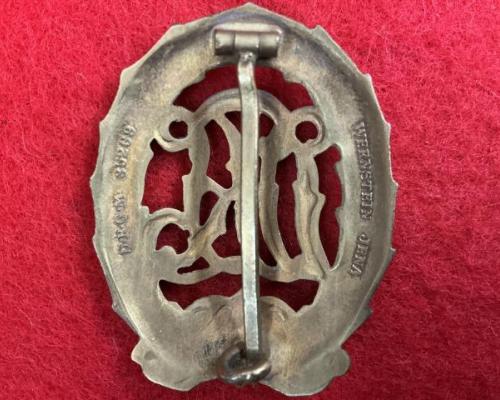 DRL Gold Sports Badge