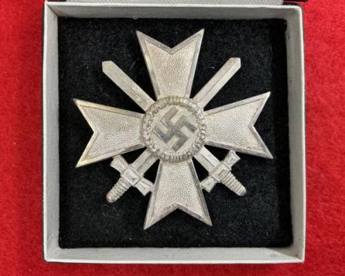 Cassed War Merit 1st Class With Swords