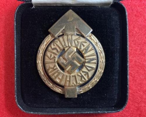 Cassed Hitler Youth Golden Leader’s Badge