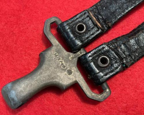 RLB Leader Dagger Hangers